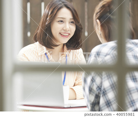 女人商務咖啡館 40055981