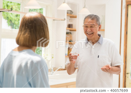 資深夫婦醫學健康醫療圖像 40057699