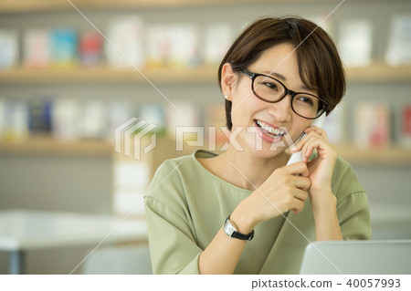 Businesswoman office middle casual business image 40057993