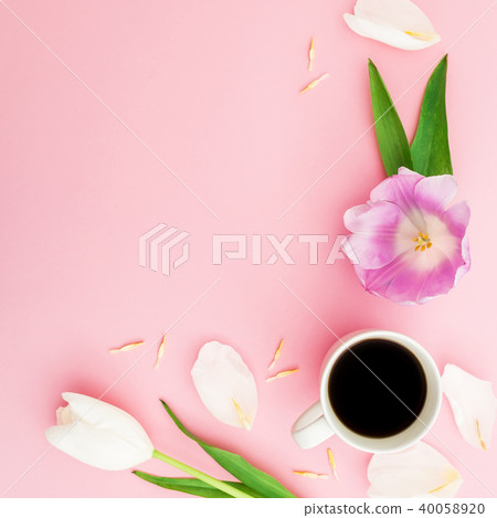 Composition with tulip flowers, petals and mug 40058920