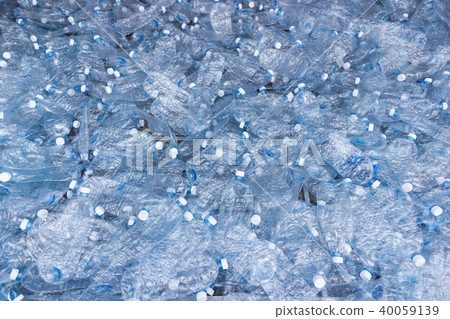 plastic bottles, recycling the Empty used 40059139