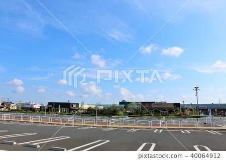 停車場的商場 停車場的商場 40064912