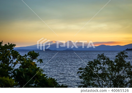 Taupo Lake and Tongariro volcano, New Zealand Taupo Lake and Tongariro volcano, New Zealand 40065526