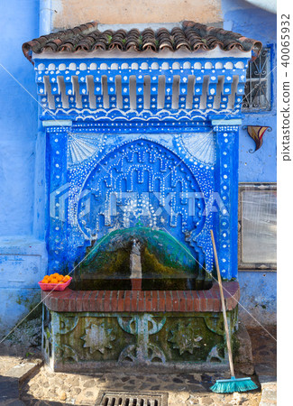 Blue fountain in medina of Chefchaouen Blue fountain in medina of Chefchaouen 40065932