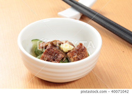 eel cuisine 40071042