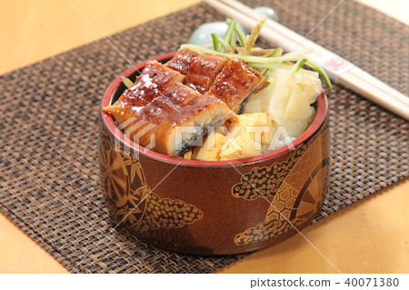 eel cuisine 40071380