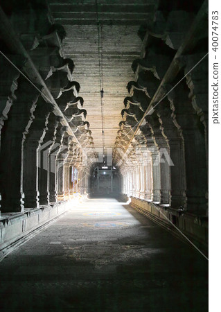 Kanchanipram Ekan Baranatar寺廟的走廊 Kanchanipram Ekan Baranatar寺廟的走廊 40074783