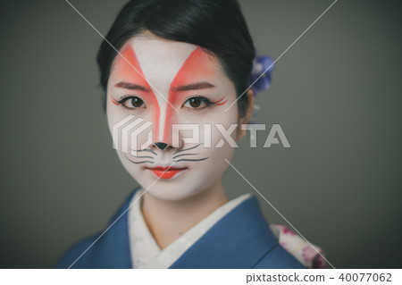 female, females, woman 40077062