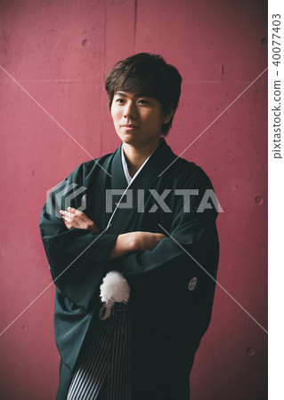 male, man, hakama with family crest 40077403