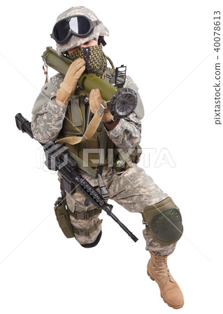 US soldier with anti-tank rocket launcher RPG on white background 40078613