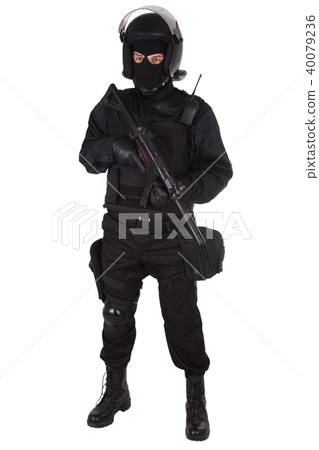 anti-terrorist policeman in black uniform anti-terrorist policeman in black uniform 40079236