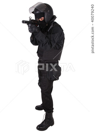 anti-terrorist policeman in black uniform anti-terrorist policeman in black uniform 40079240