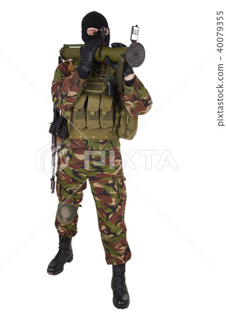 Ukrainian volunteer with RPG grenade launcher 40079355