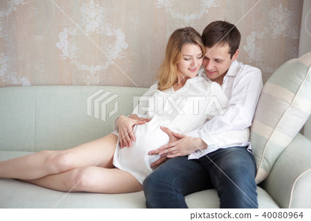 pregnancy, young mother in the period of pregnancy 40080964