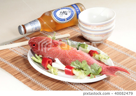 fish cuisine fish cuisine 40082479