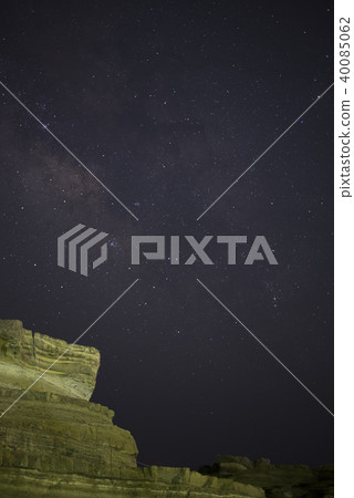 岩石和銀河系 岩石和銀河系 40085062