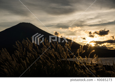 從Mokugosan全景平台看到的富士山 從Mokugosan全景平台看到的富士山 40085273