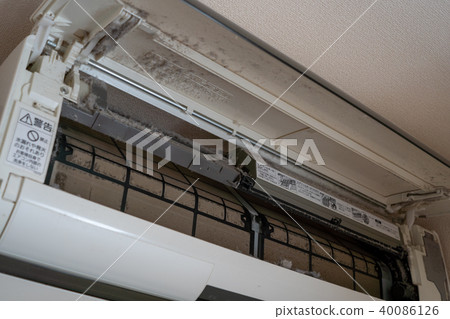 Contamination inside the air conditioner 40086126