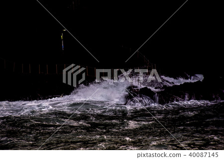 Waves, Row South Coast Walkway, Ulleung County, Gyeongbuk 40087145