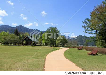 春天的Azumino Chihiro公園 春天的Azumino Chihiro公園 40088823