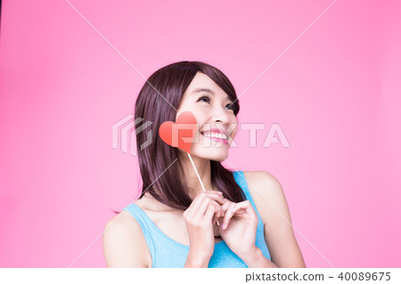 woman holding red love heart 40089675