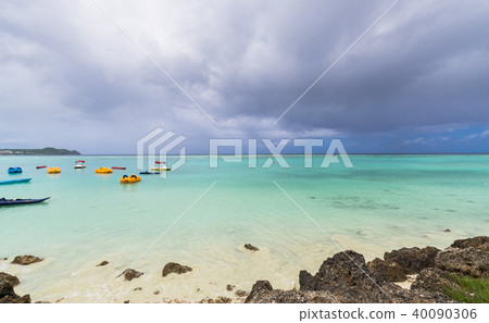 Rain clouds approaching squall Guam 40090306