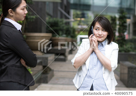 Screamed woman Screamed woman 40090575