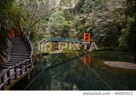 台灣 南投 杉林溪 Nantou Sunlinksea つり橋 40091021