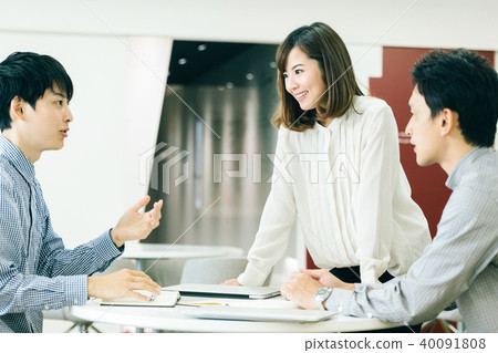 Casual business scene 40091808