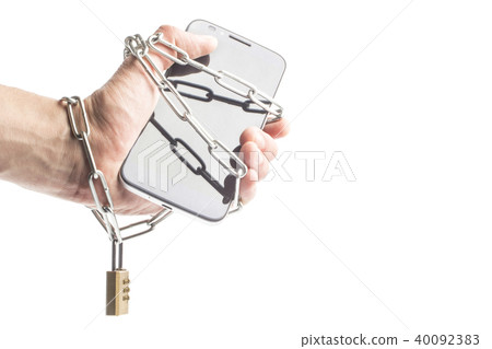 phone in hand wrapped chain 40092383