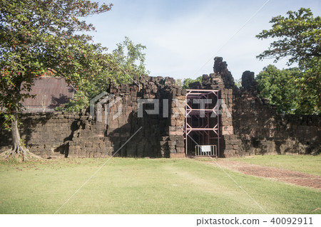 THAILAND ISAN PHIMAI KHMER CITY GATE PRATU CHAI 40092911