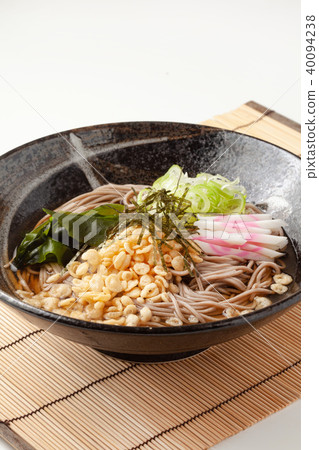 Cold noodles soba 40094238