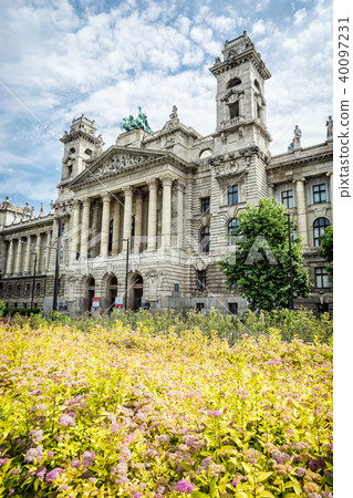 Ethnographic museum and bed of flowers, Budapest Ethnographic museum and bed of flowers, Budapest 40097231