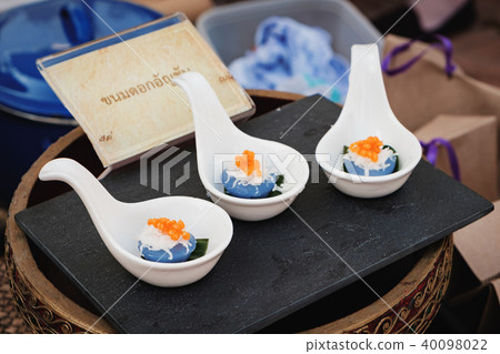 Traditional Thai dessert for sale at the fair 40098022