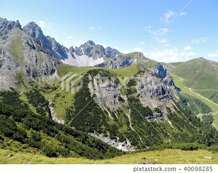 Akasama Lee tom hike 6 Akasama Lee tom hike 6 40098285