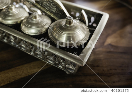 wedding equipment called Tepak Sireh wedding equipment called Tepak Sireh 40101375