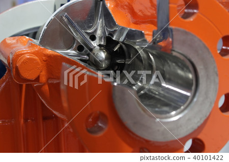 Cross Section of gear pump 40101422