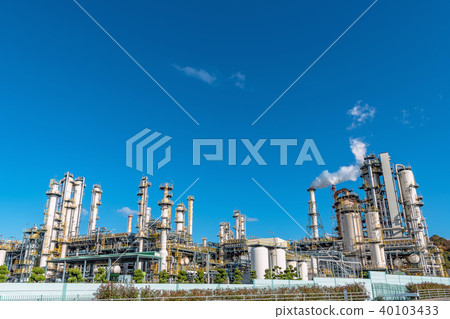 Oil refinery plant 40103433