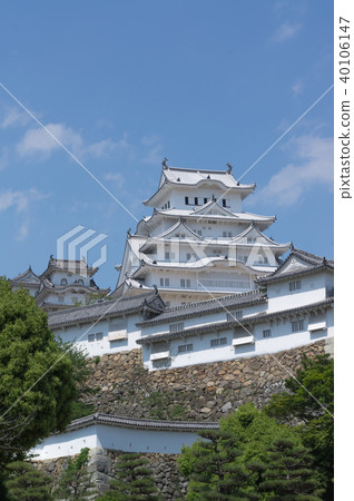 Himeji Castle in early summer, Himeji city, Hyogo Prefecture, Japan Himeji Castle in early summer, Himeji city, Hyogo Prefecture, Japan 40106147