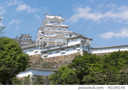 Himeji Castle in early summer, Himeji city, Hyogo Prefecture, Japan Himeji Castle in early summer, Himeji city, Hyogo Prefecture, Japan 40106148