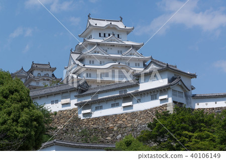 Himeji Castle in early summer, Himeji city, Hyogo Prefecture, Japan Himeji Castle in early summer, Himeji city, Hyogo Prefecture, Japan 40106149