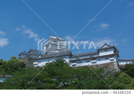 Himeji Castle in early summer, Himeji city, Hyogo Prefecture, Japan Himeji Castle in early summer, Himeji city, Hyogo Prefecture, Japan 40106150