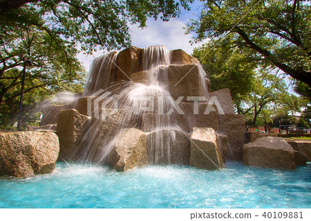 Summer park waterfall Summer park waterfall 40109881