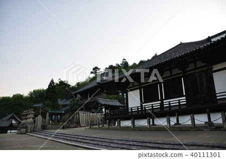Todai-ji Temple Hokkedo 40111301