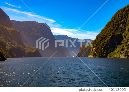 Milford Sound 40112005