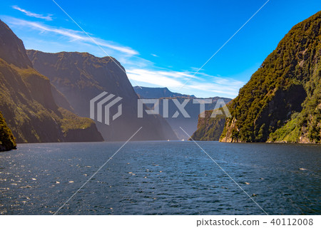 Milford Sound 40112008