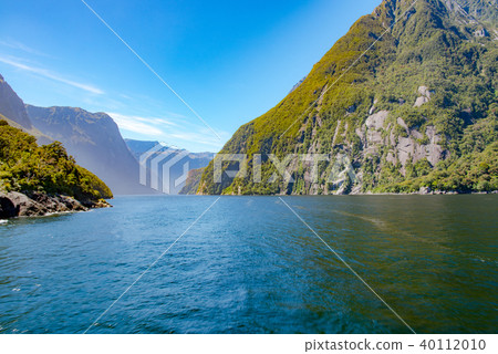 Milford Sound 40112010