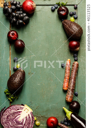 Healthy fruits and vegetables Healthy fruits and vegetables 40113525
