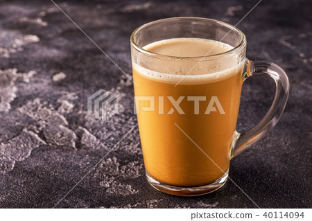 Bulletproof coffee, blended with organic butter Bulletproof coffee, blended with organic butter 40114094