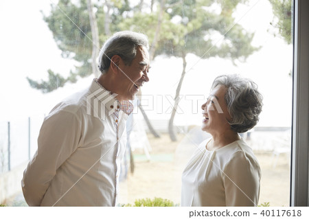 生活,老夫妻,丈夫,妻子,在一起 生活,老夫妻,丈夫,妻子,在一起 40117618